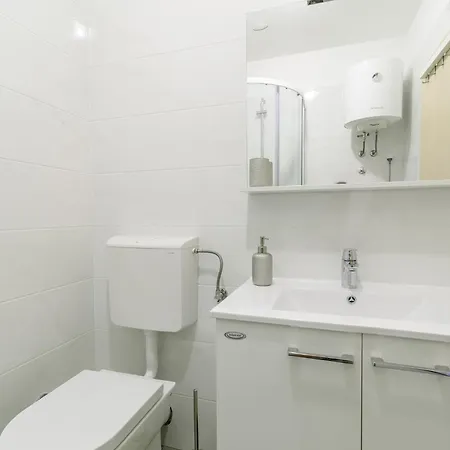 Apartment Family Friendly With A Swimming Pool Poljica, Trogir - 22079